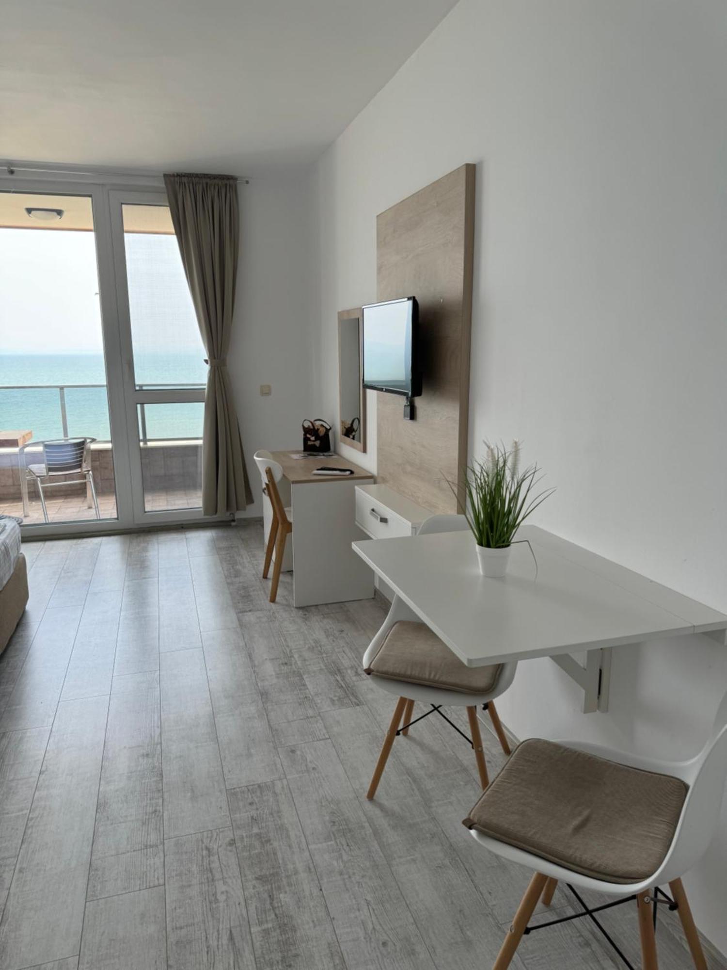 Апартаменти За Гости "Екатерина" Guest Apartments "Ekaterina" Burgas Extérieur photo
